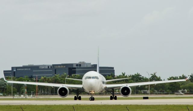 BOEING 767-300 (PR-ABD)