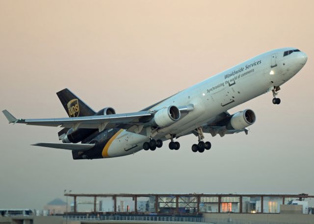 Boeing MD-11 (N285UP)