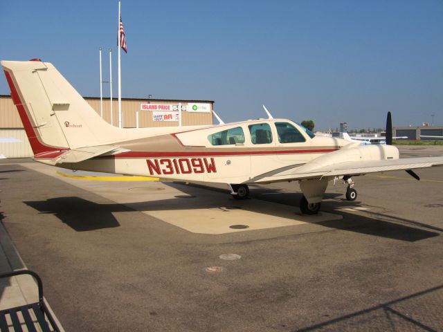 Beechcraft 55 Baron (N3109W) - Parked at Fullerton