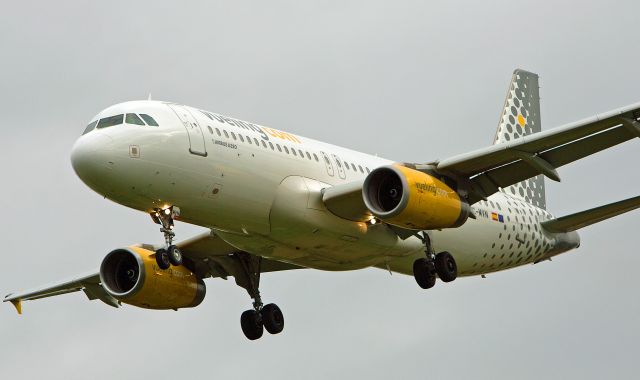 Airbus A320 (EC-MVN)