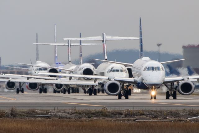 Embraer ERJ-190 — - Rush hour at Logan