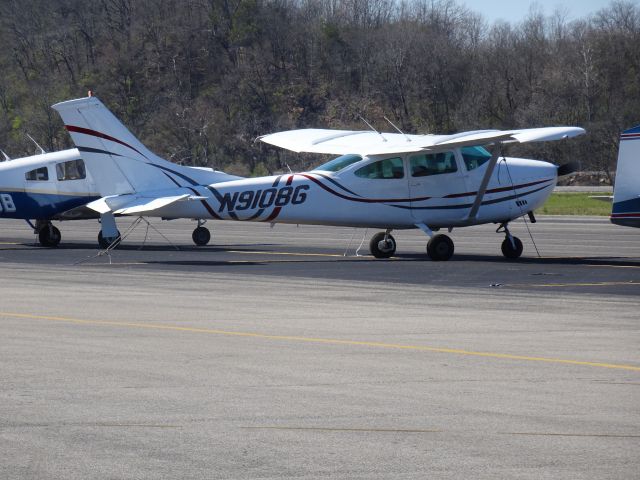 Cessna Skylane (N9108G)