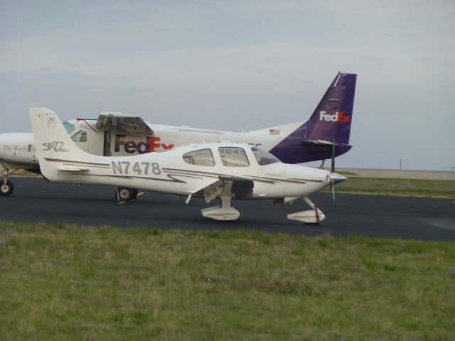 Cirrus SR-22 (N7478)