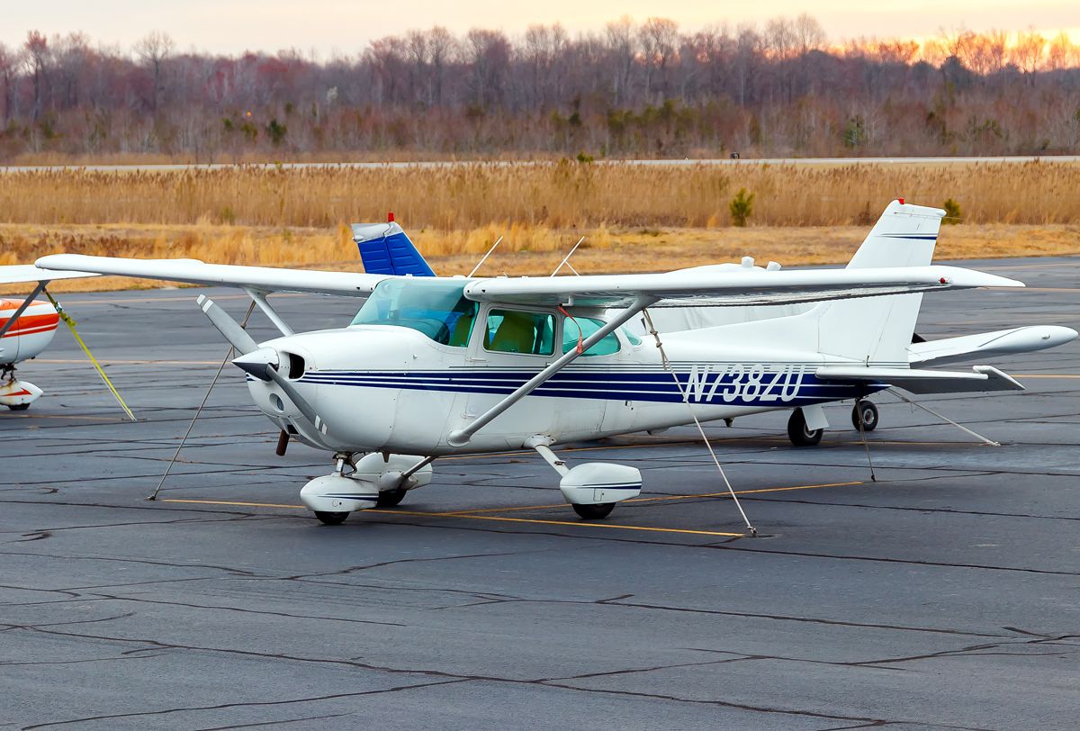Cessna Skyhawk (N738ZU)