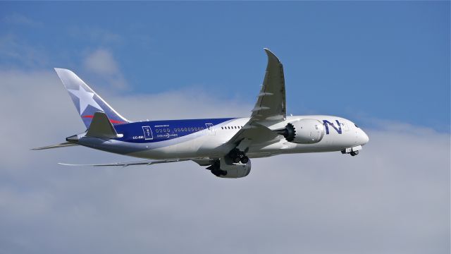 Boeing 787-8 (CC-BBI) - LAN1345 climbs from Rwy 16R for delivery to KLAX on 9/30/14. (LN:210 / cn 38480). 