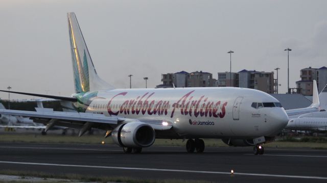 Boeing 737-800 (9Y-BGI)