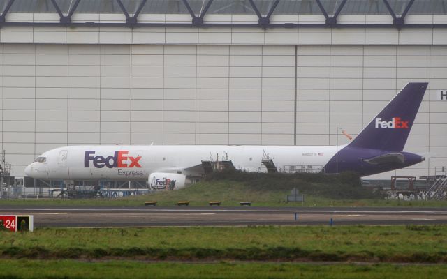 Boeing 757-200 (N920FD) - fedex b757-2 n920fd at shannon 2/10/18.