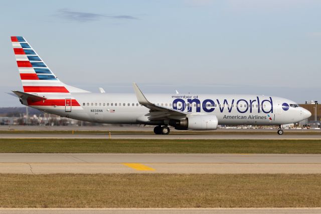 Boeing 737-800 (N838NN)