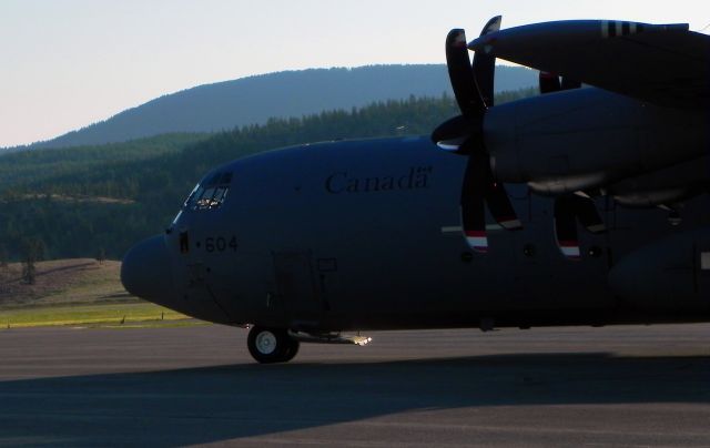 Lockheed C-130 Hercules (13-0604)