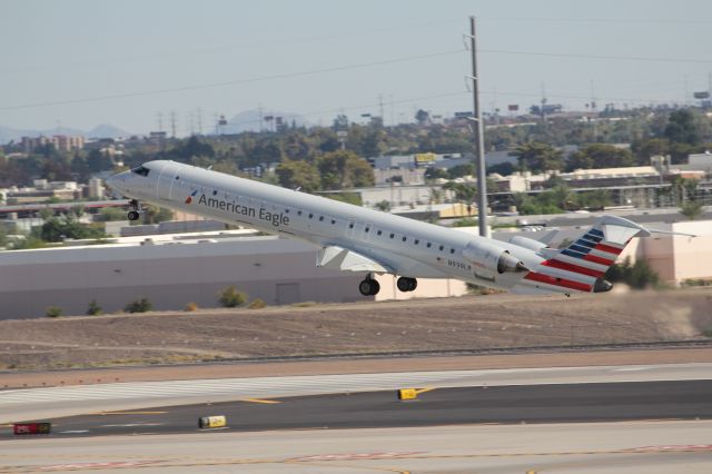 Canadair Regional Jet CRJ-900 (N939LR)