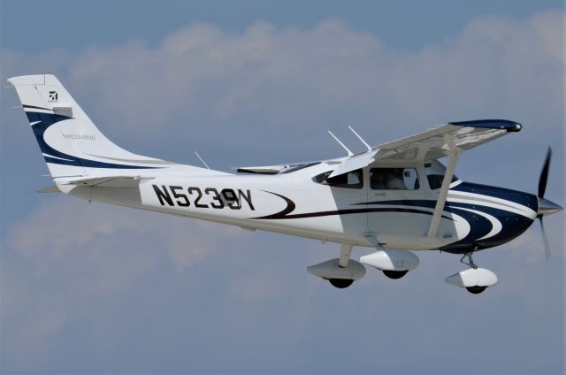 Cessna Skylane (N5239Y)