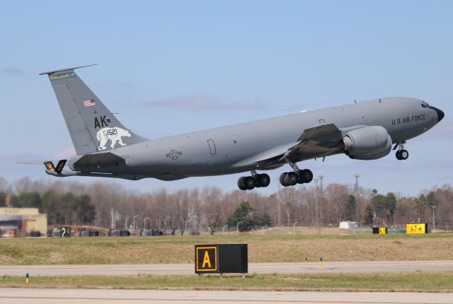 Boeing C-135FR Stratotanker (59-1521)