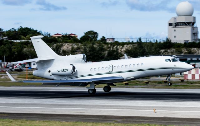 Dassault Falcon 7X (M-ARDN)