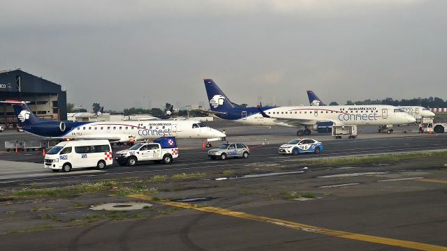 Embraer ERJ-145 (XA-YLI) - E-145(XA-LYI)+ E170(XA-IAC) parked on Aeromexico Ramp 26/8/2016