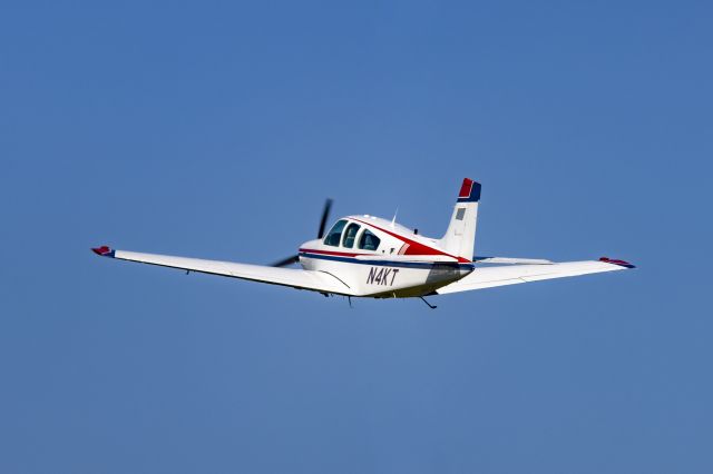 Beechcraft Bonanza (33) (N4KT)