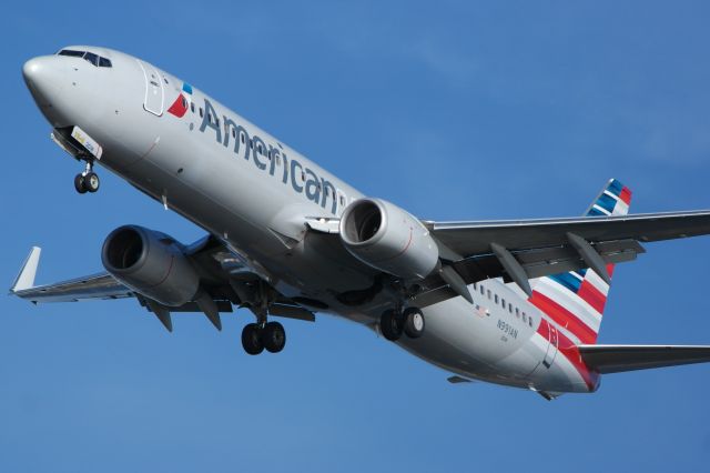 Boeing 737-800 (N991AN)