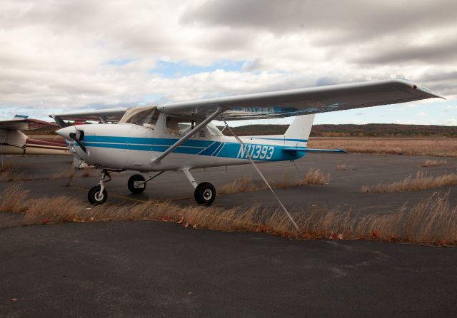 Cessna 152 (N11393)