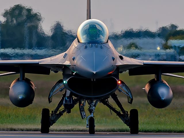 Lockheed F-16 Fighting Falcon (89-2082) - Buzz41, an F-16CM Fighting Falcon from the 112th Fighter Squadron, 180th Fighter Wing, holding before taking off from Eugene F. Kranz Toledo Express Airport for a night flight last month.