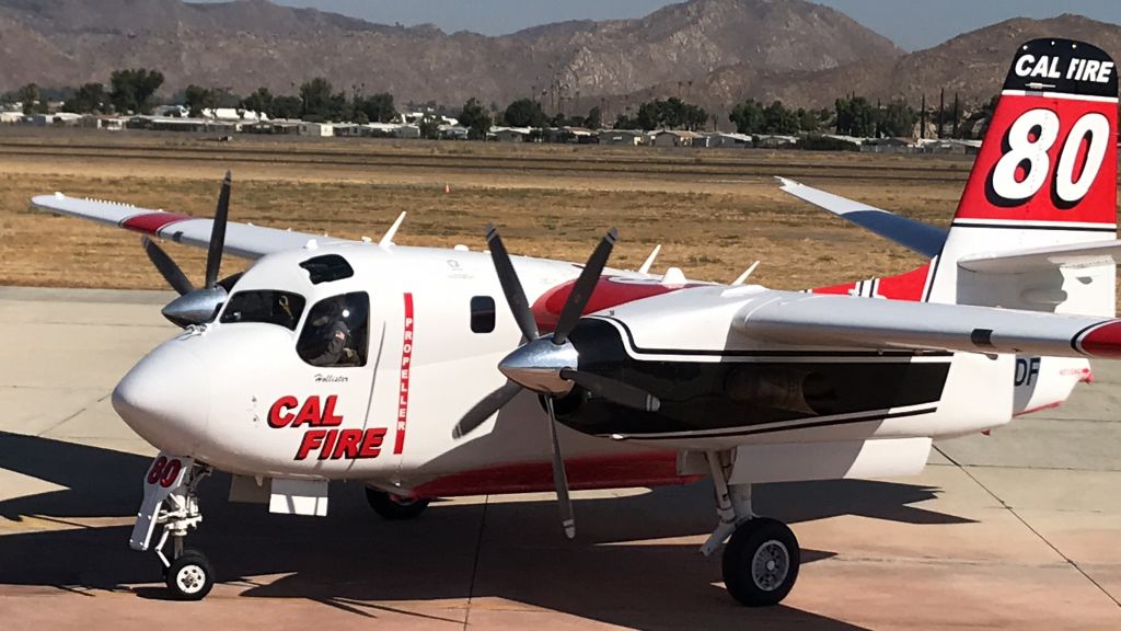 MARSH Turbo Tracker (N445DF) - Tanker 80 loading 1200 gal of Foscheck for a local socal fire.