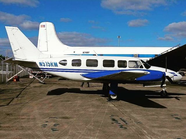 Piper Navajo (N515RM)