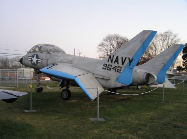 N9642 — - NAS Willow Grove static display Vought F-7U Cutlass