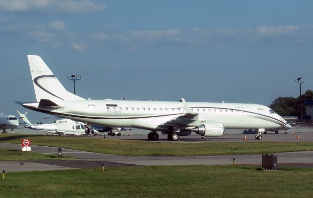 Embraer ERJ-190 (PT-SDD)