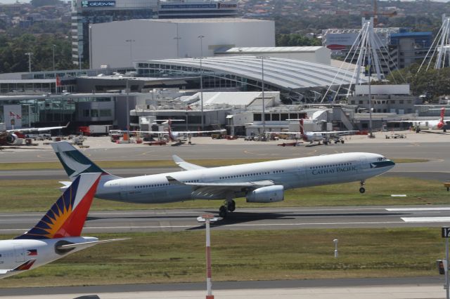 Airbus A330-300 (B-LAC)