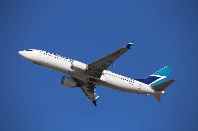 Boeing 737 MAX 8 (C-FRYV)