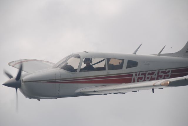 Piper Cherokee Arrow (N56453)