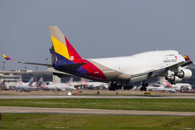 Boeing 747-400 (HL7421)