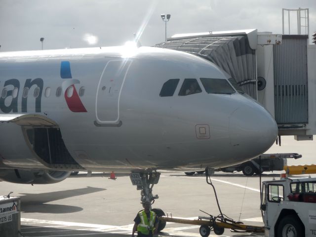 Airbus A321 (N922US)