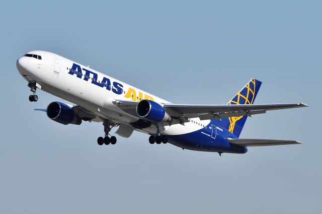 BOEING 767-300 (N662GT) - 23-L 03-21-22