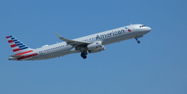 Airbus A321 (N901AA) - Shortly after departure is this American Airlines Airbus A321-231 (WL) in the Summer of 2022.