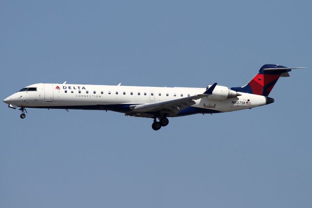 Canadair Regional Jet CRJ-700 (N607SK)