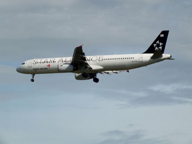 Airbus A321 (HL7730)