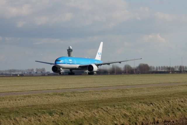 Boeing 777-200 (PH-BQK)