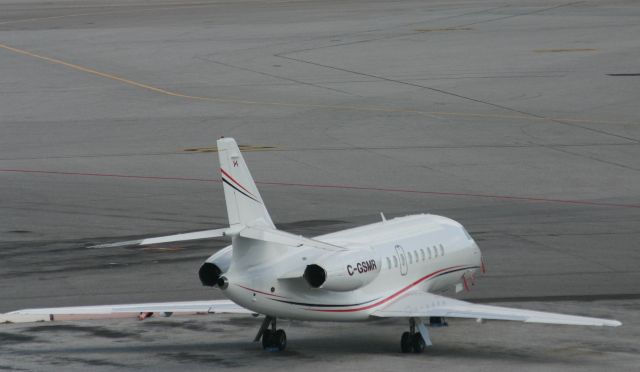 Dassault Falcon 2000 (C-GSMR)