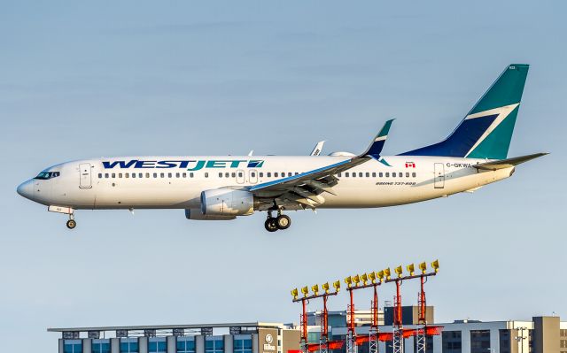 Boeing 737-800 (C-GKWA) - Westjet 1103 arrives from Los Angeles