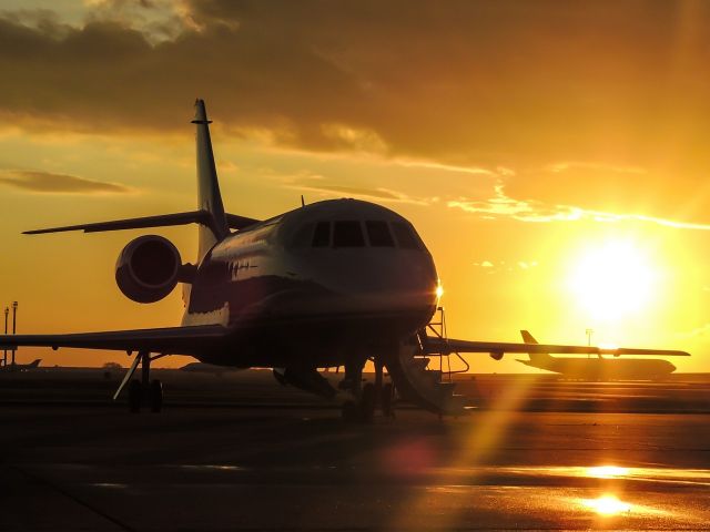 Dassault Falcon 2000 (CX-MBS)