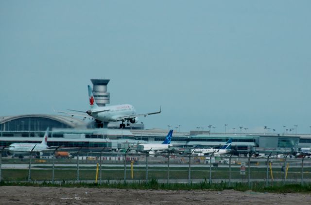 Embraer 170/175 (C-FEJL)