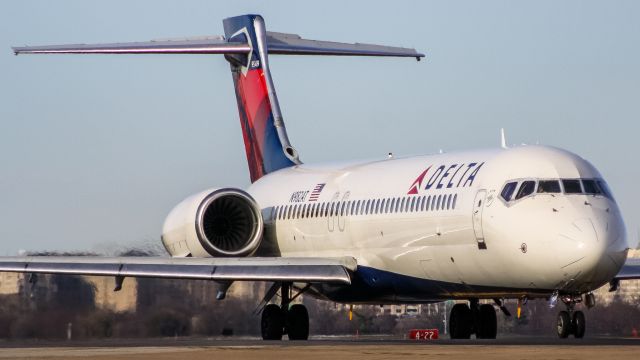 Boeing 717-200 (N982AT)