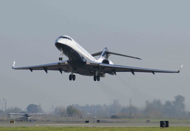 Bombardier Global Express (C-GSAP)