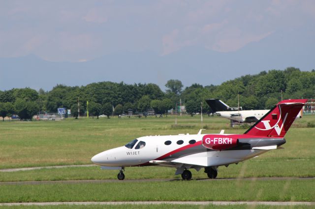 Cessna Citation Mustang (G-FBKH) - LINATE 13-05-2017