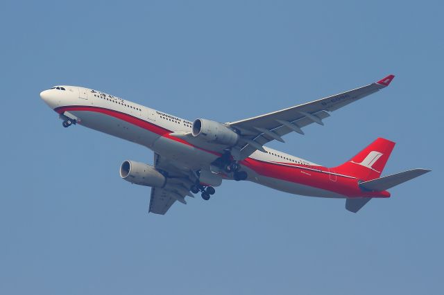 Airbus A330-300 (B-6096)