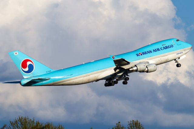 Boeing 747-400 (HL7449)