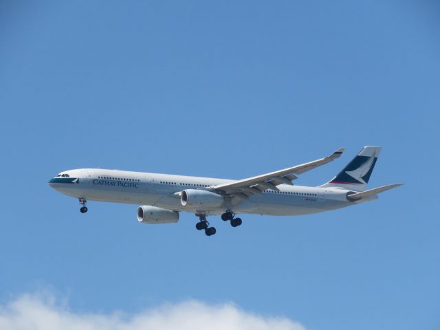 Airbus A330-300 (B-LBJ)