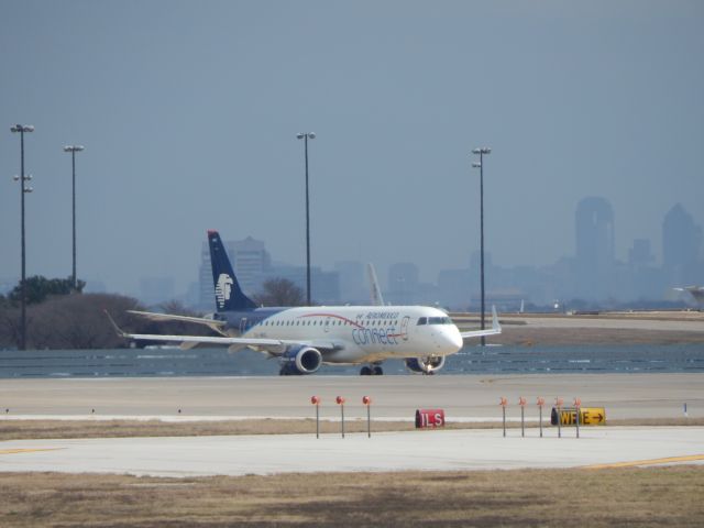 Embraer 170/175 (XA-MAC) - SLI2683 to MMMX