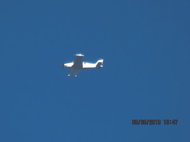 Beechcraft Bonanza (36) (N214RS)