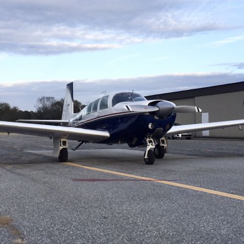 Mooney M-20 (N9525M)