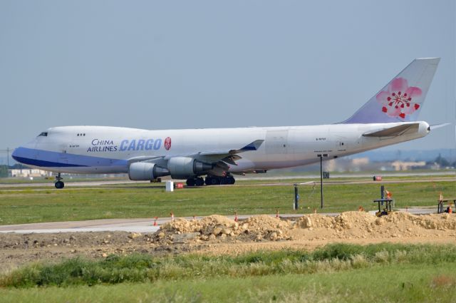 Boeing 747-400 (B-18721) - Departing DFW 05122013